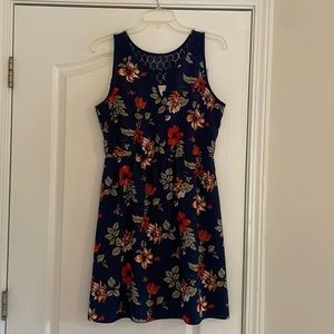 Market and Spruce sleeveless dress size M medium navy floral lace